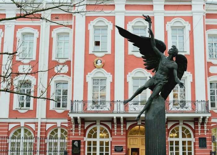СПбГУ приглашает к участию в олимпиадах школьников по истории инженерного дела и по истории Санкт-Петербурга